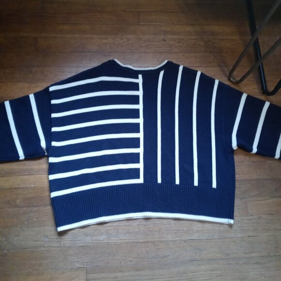 GAP oversized crewneck sweater in navy stripe (S) - Picture 11 of 13